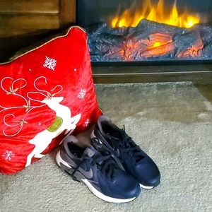 NIKE AIR MAX EXCEE LEA